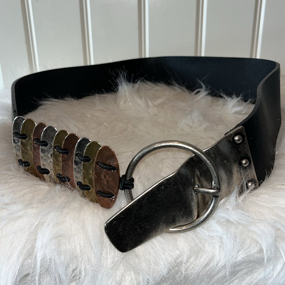 Chicos unique statement belt hammered metallic black leather belt S/M artsy